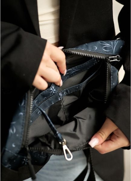 Сумка через плече бананка Sambag Holster MSH чорний принт тканева 87118703 фото