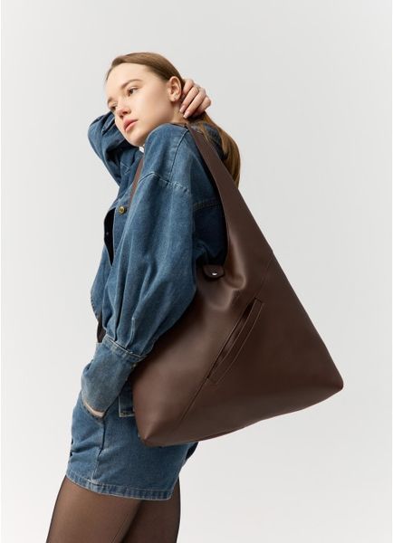 Жіноча сумка Sambag хобо M шоколадна 53200020 фото