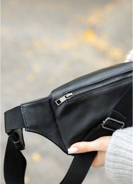 Жіноча умка на пояс бананка шкіряна Sambag Tirso Axis Dark чорнa зі шкіряним ремнем 81339001 фото
